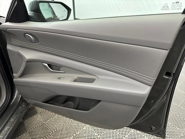 new 2025 Hyundai Elantra car, priced at $25,569
