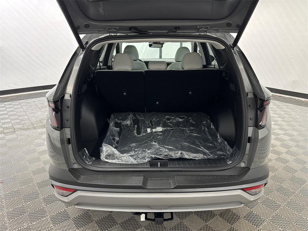new 2025 Hyundai Tucson car, priced at $39,490