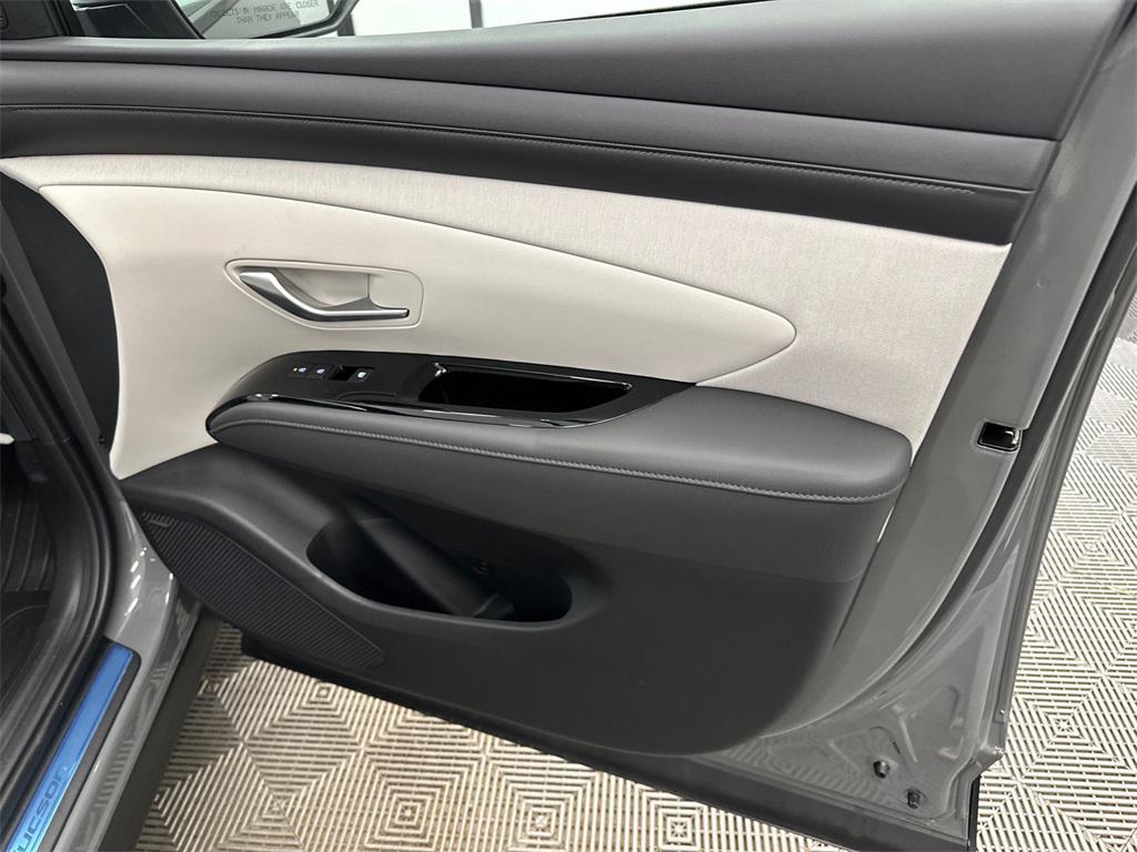 new 2025 Hyundai Tucson car, priced at $39,490