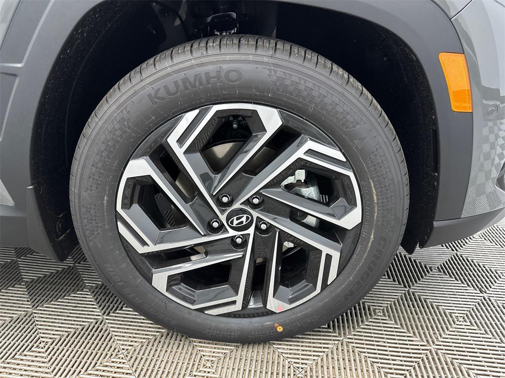 new 2025 Hyundai Tucson car, priced at $39,490