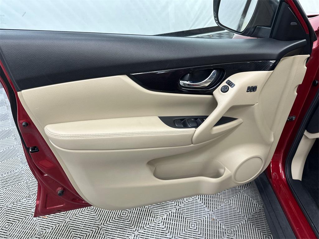 used 2017 Nissan Rogue car, priced at $14,682