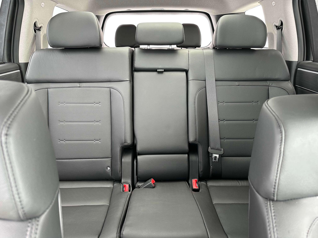 new 2025 Hyundai Santa Fe car, priced at $43,175