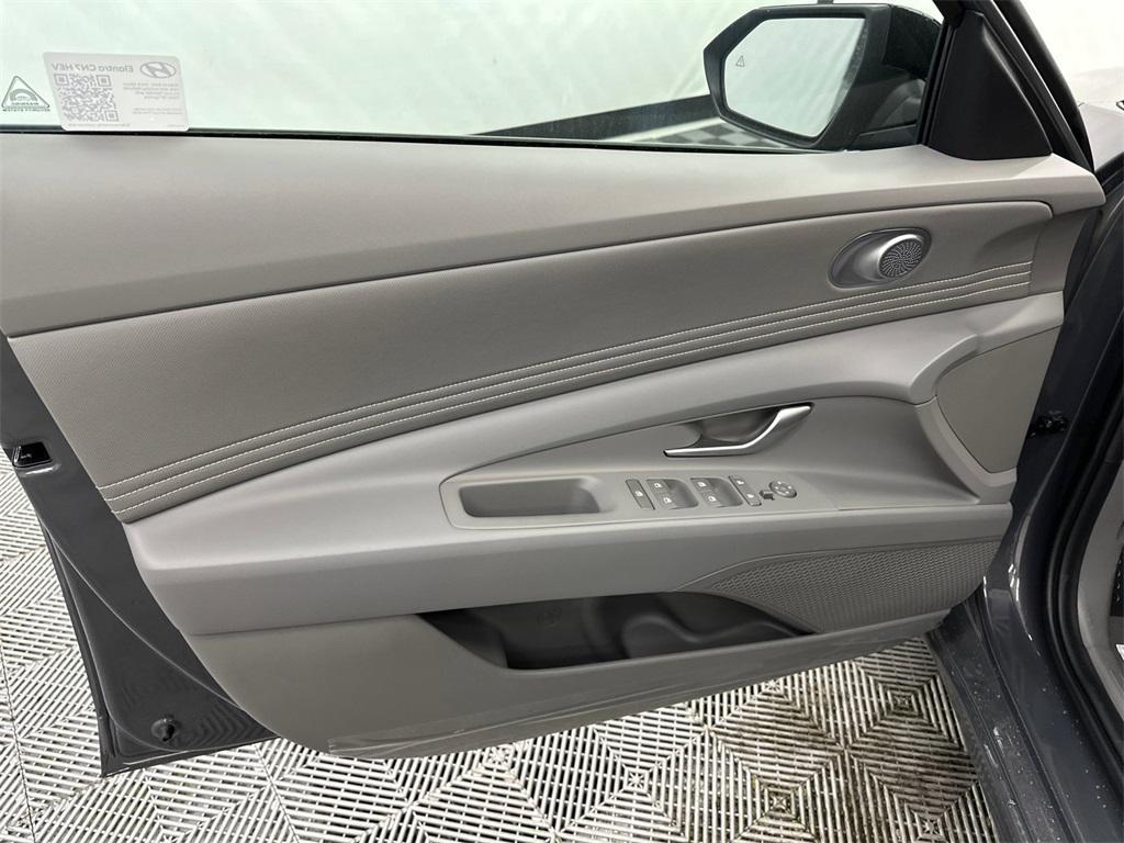 new 2025 Hyundai Elantra car, priced at $26,245