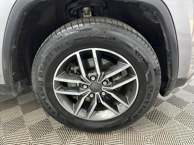 used 2020 Jeep Grand Cherokee car, priced at $14,994