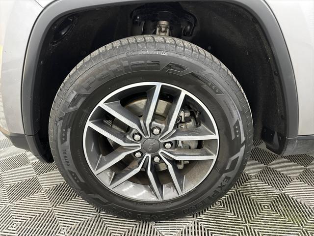 used 2020 Jeep Grand Cherokee car, priced at $14,994