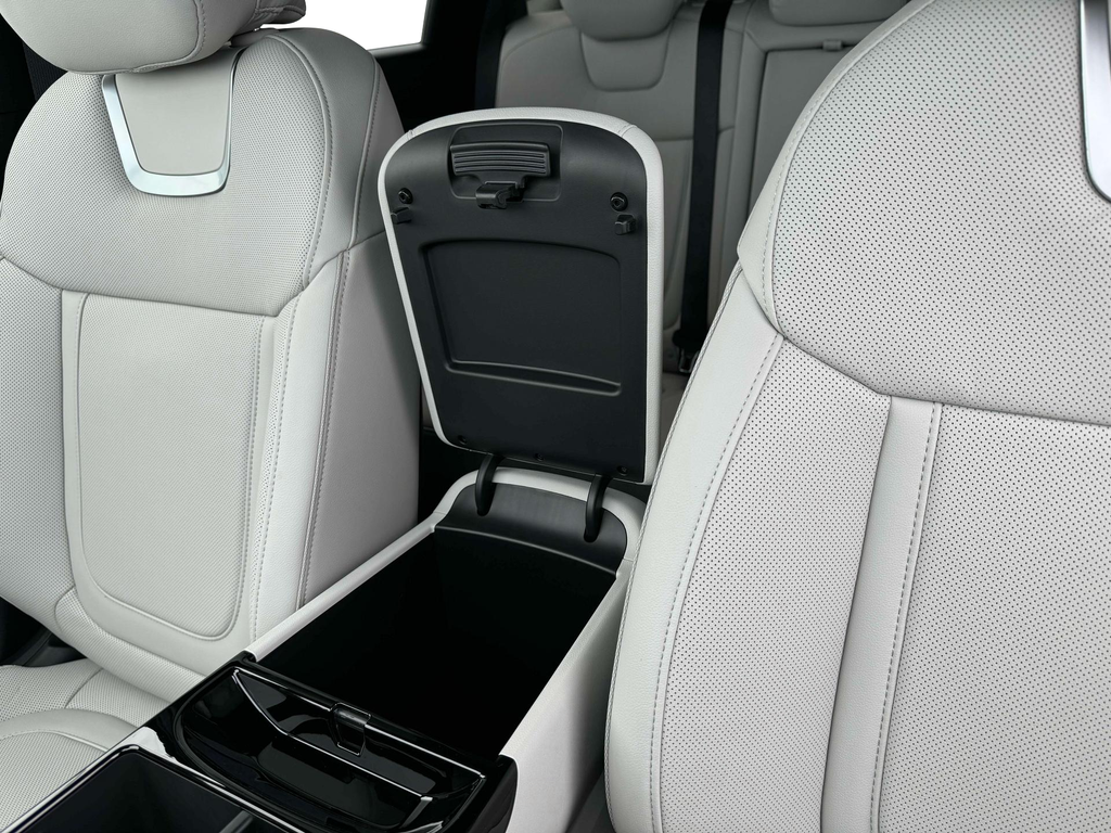 new 2025 Hyundai Tucson car, priced at $39,340