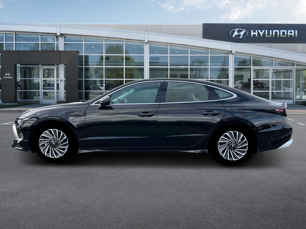 new 2025 Hyundai Sonata Hybrid car, priced at $38,670