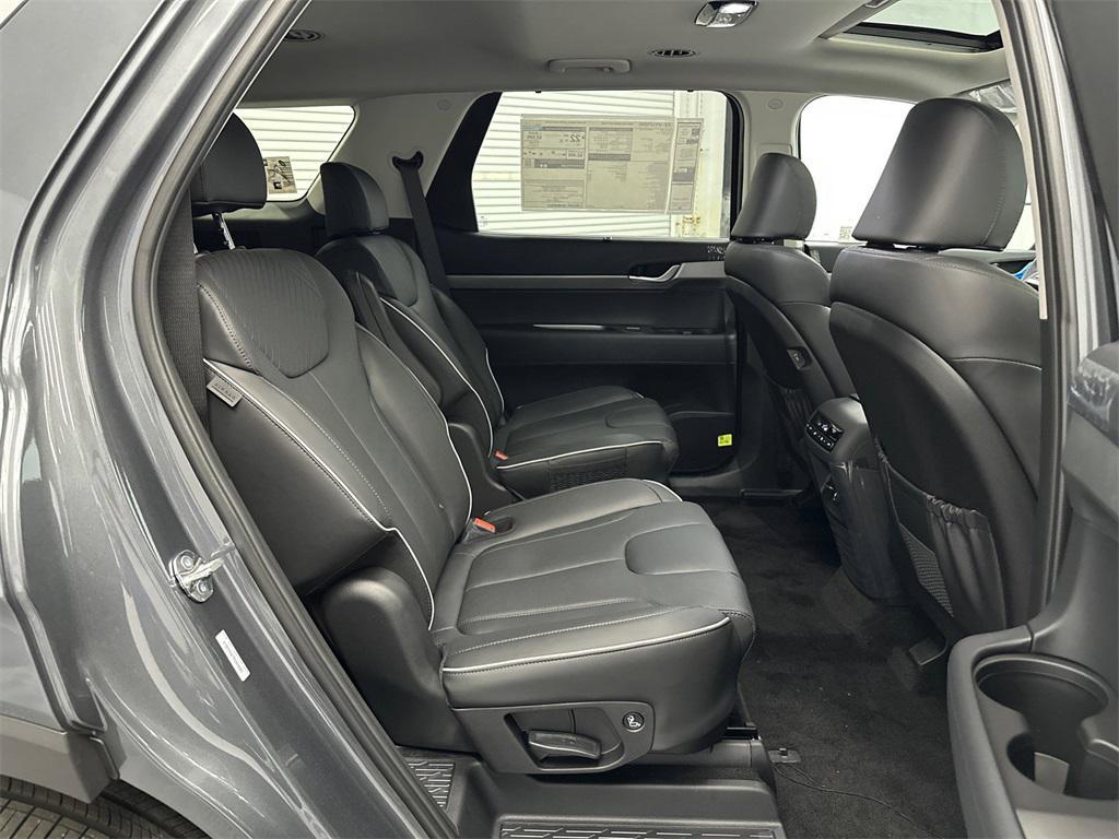 new 2025 Hyundai Palisade car, priced at $41,721