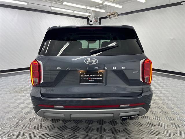 used 2024 Hyundai Palisade car, priced at $35,811