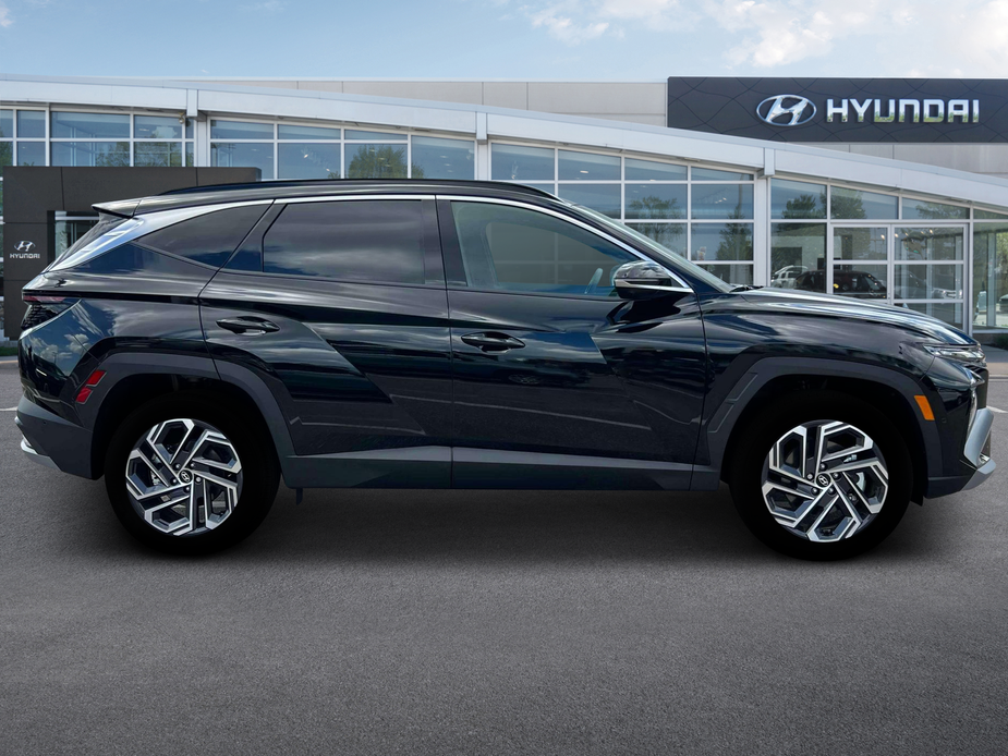 new 2025 Hyundai Tucson Hybrid car, priced at $42,680