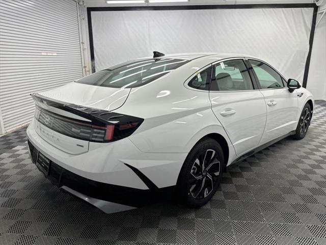 new 2025 Hyundai Sonata car, priced at $29,373