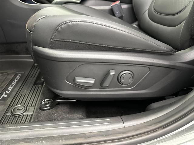 new 2025 Hyundai TUCSON Hybrid car, priced at $36,811