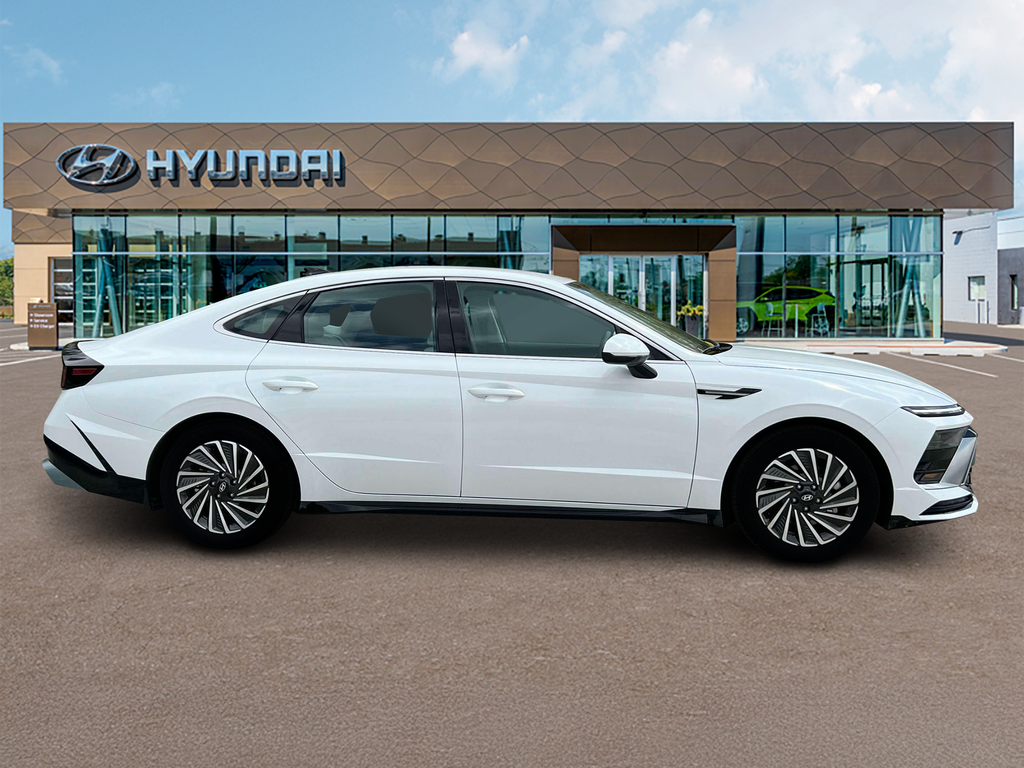 new 2025 Hyundai Sonata Hybrid car, priced at $31,931