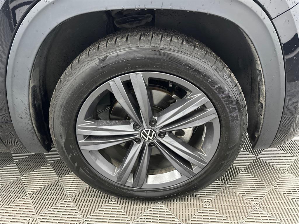 used 2021 Volkswagen Atlas car, priced at $23,987