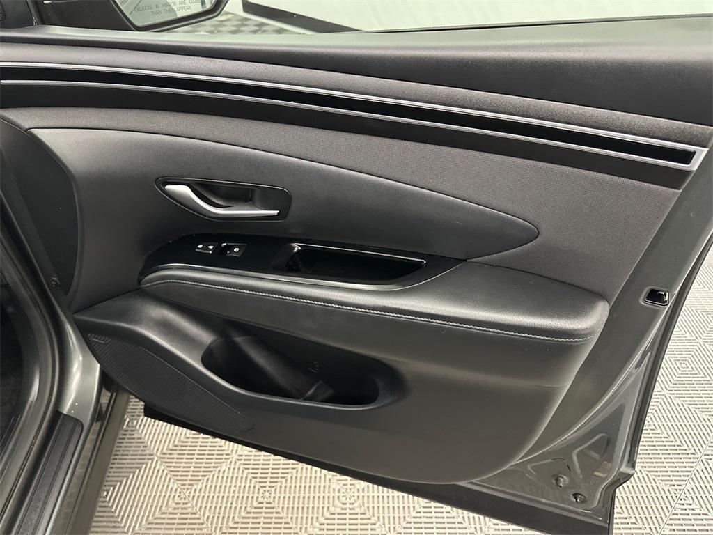 used 2022 Hyundai TUCSON Hybrid car, priced at $22,967