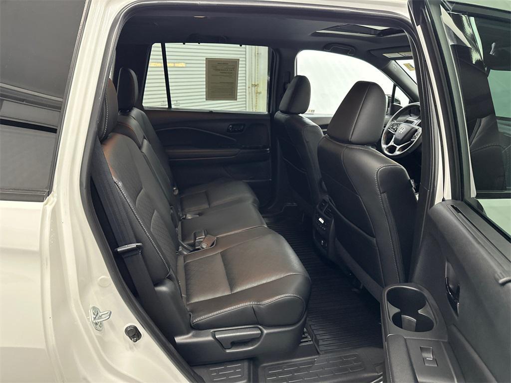 used 2022 Honda Passport car, priced at $29,719