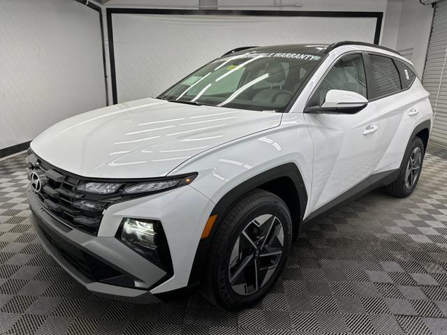 new 2025 Hyundai TUCSON Hybrid car, priced at $36,788