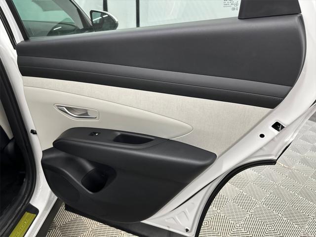 new 2025 Hyundai TUCSON Hybrid car, priced at $36,788