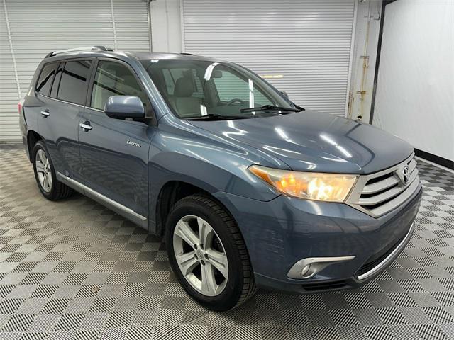 used 2012 Toyota Highlander car, priced at $15,995