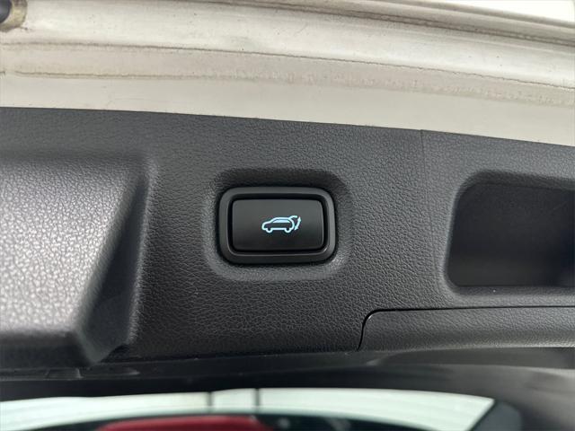 used 2023 Hyundai Santa Fe car, priced at $21,774
