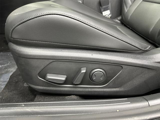 new 2025 Hyundai Elantra car, priced at $26,496