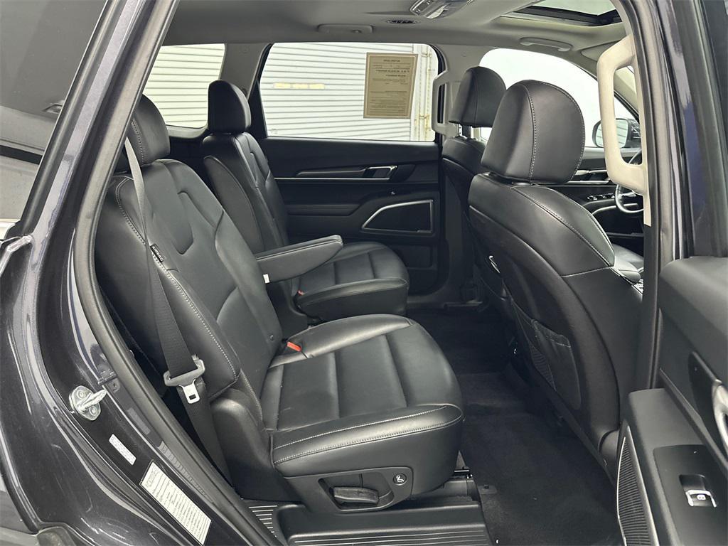 used 2025 Kia Telluride car, priced at $34,974