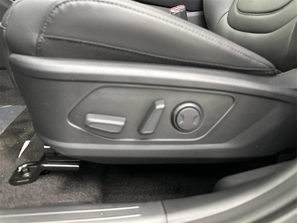 new 2025 Hyundai TUCSON Hybrid car, priced at $36,333