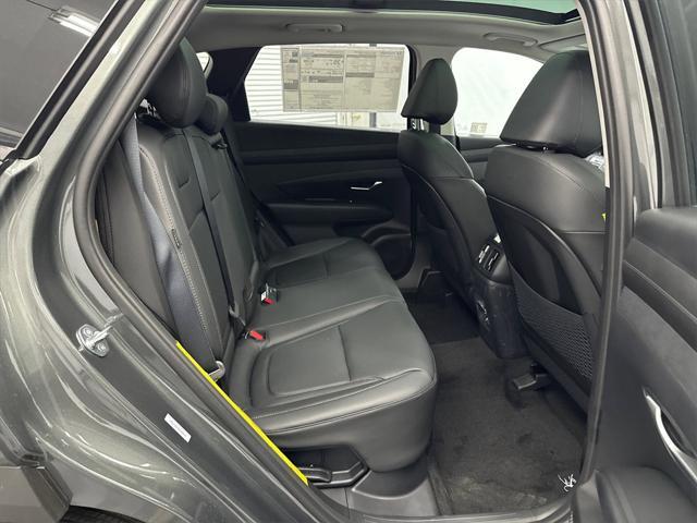 new 2025 Hyundai TUCSON Hybrid car, priced at $36,333