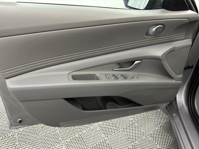 new 2025 Hyundai Elantra car, priced at $23,043
