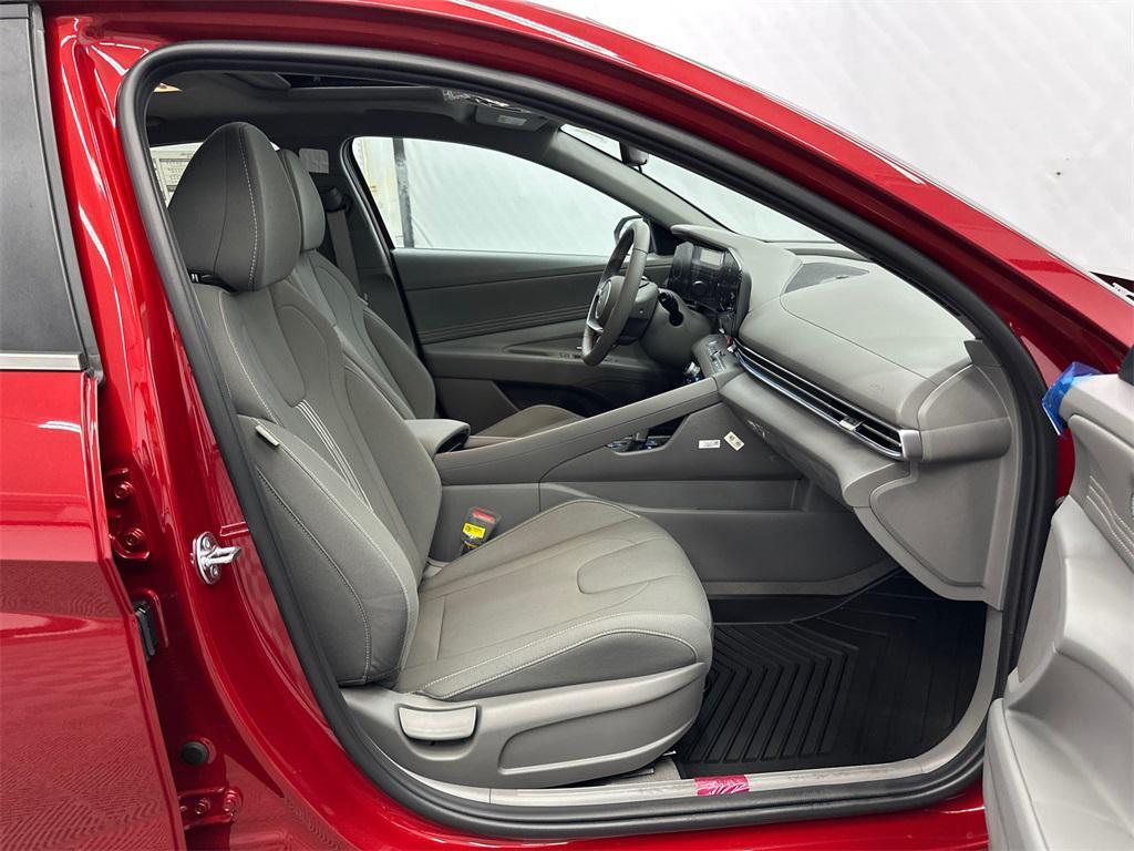 new 2025 Hyundai Elantra car, priced at $26,304