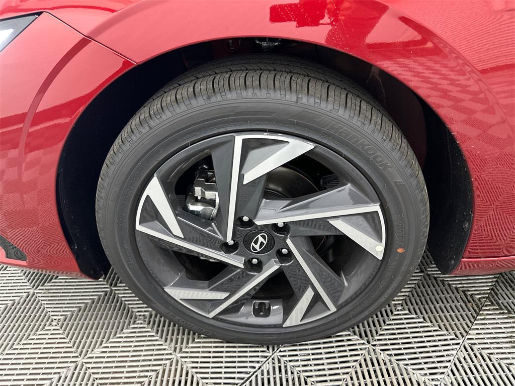 new 2025 Hyundai Elantra car, priced at $26,060