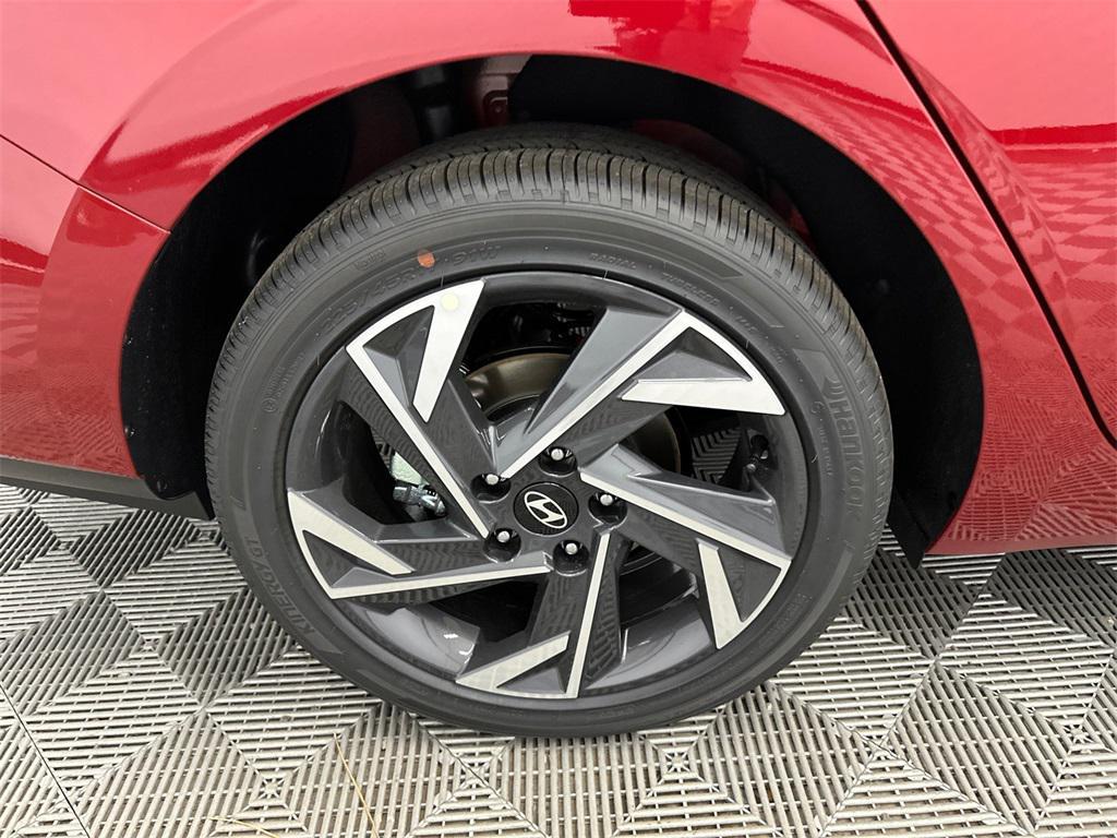 new 2025 Hyundai Elantra car, priced at $26,060