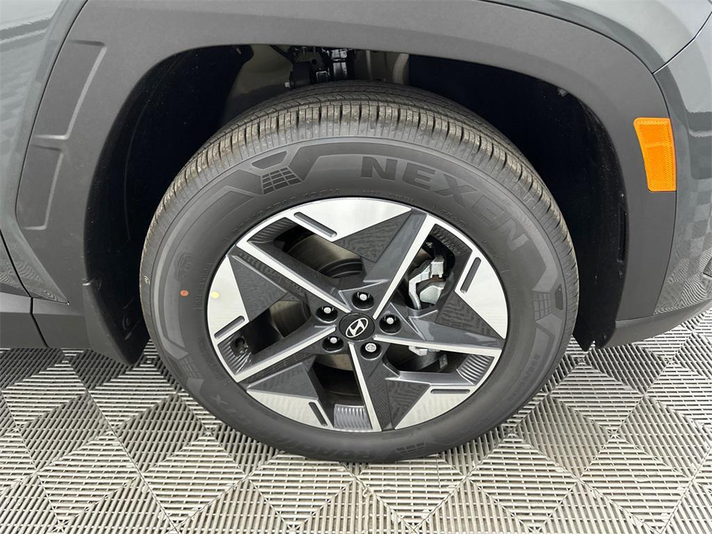 new 2025 Hyundai TUCSON Hybrid car, priced at $33,338