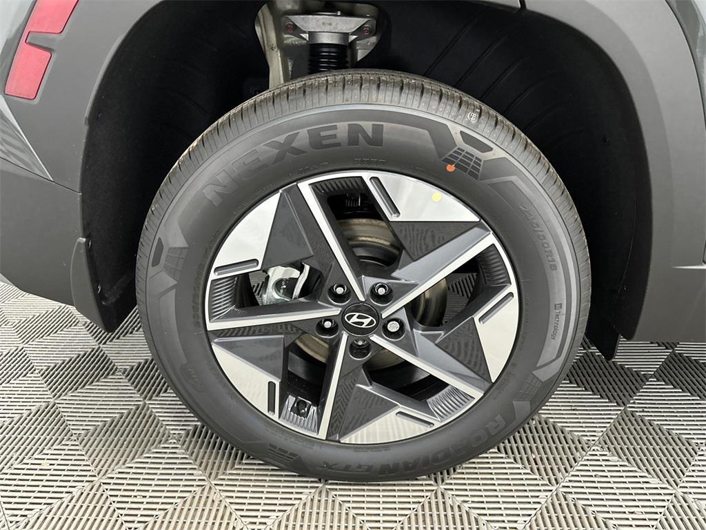 new 2025 Hyundai TUCSON Hybrid car, priced at $33,338