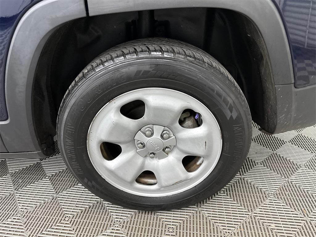 used 2014 Jeep Cherokee car, priced at $8,358