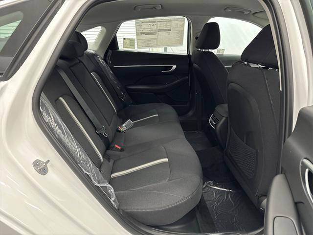 new 2025 Hyundai Sonata Hybrid car, priced at $33,398