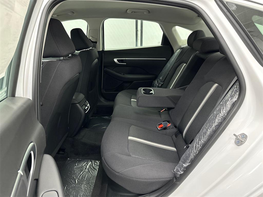 new 2025 Hyundai Sonata Hybrid car, priced at $30,599