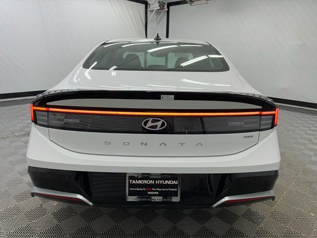 new 2025 Hyundai Sonata Hybrid car, priced at $33,398