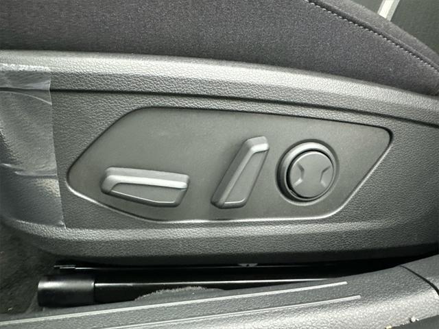 new 2025 Hyundai Sonata Hybrid car, priced at $33,398