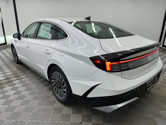 new 2025 Hyundai Sonata Hybrid car, priced at $33,398