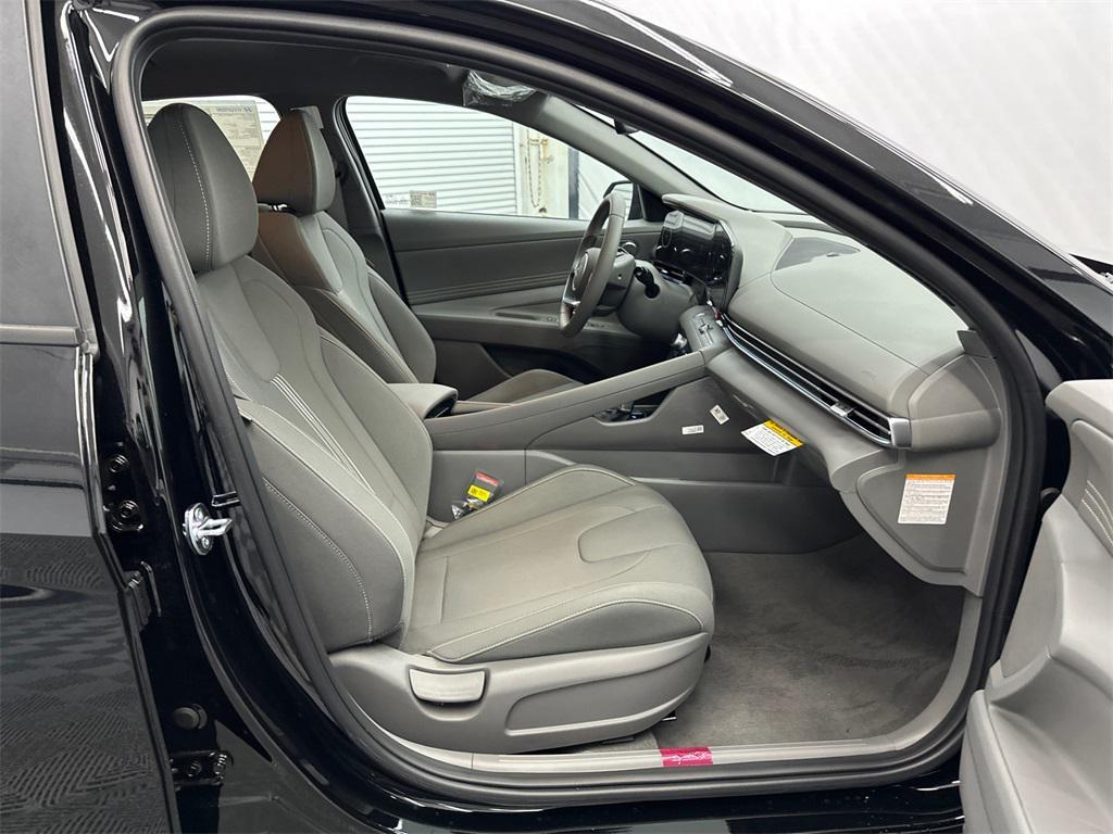 new 2025 Hyundai ELANTRA HEV car, priced at $26,051