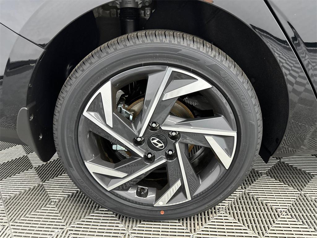 new 2025 Hyundai ELANTRA HEV car, priced at $26,051