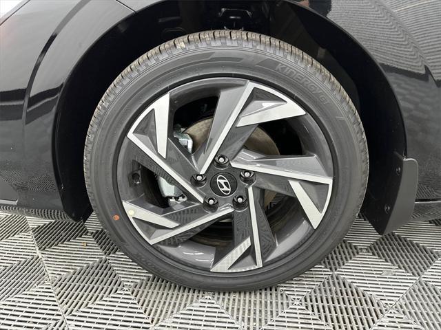 new 2025 Hyundai Elantra car, priced at $26,301