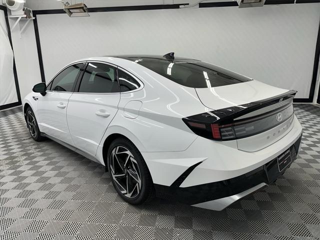 new 2025 Hyundai Sonata car, priced at $32,185