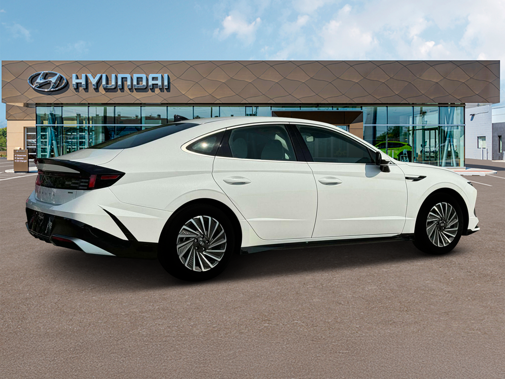 new 2025 Hyundai Sonata Hybrid car, priced at $30,774