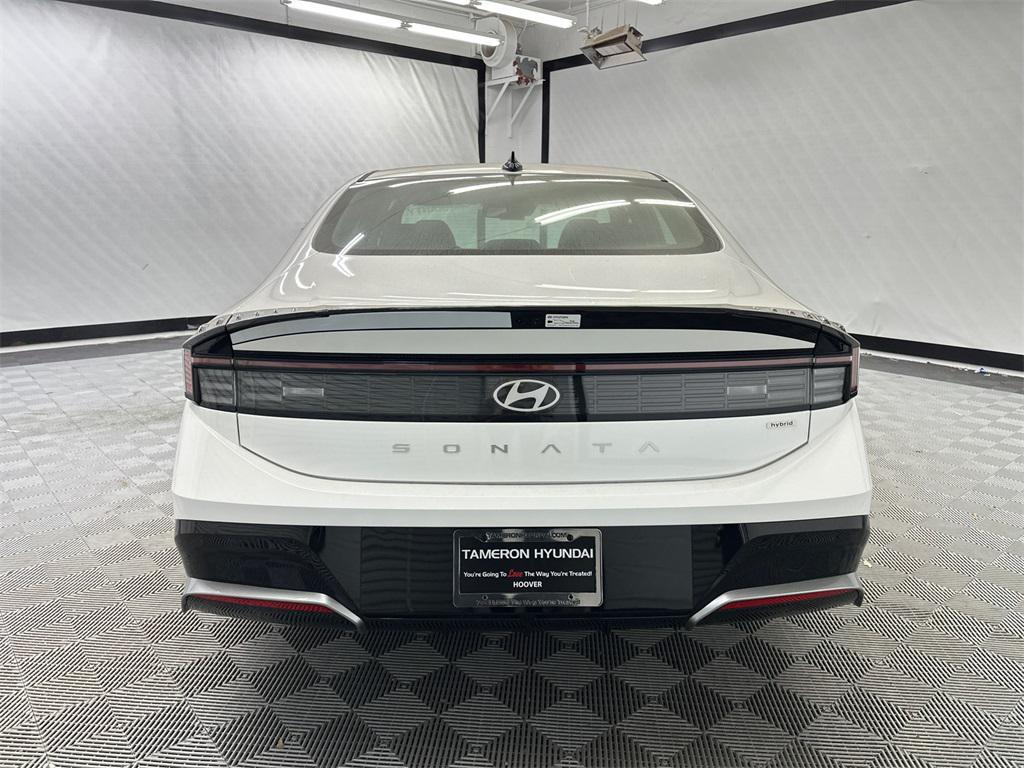 new 2025 Hyundai Sonata Hybrid car, priced at $30,774