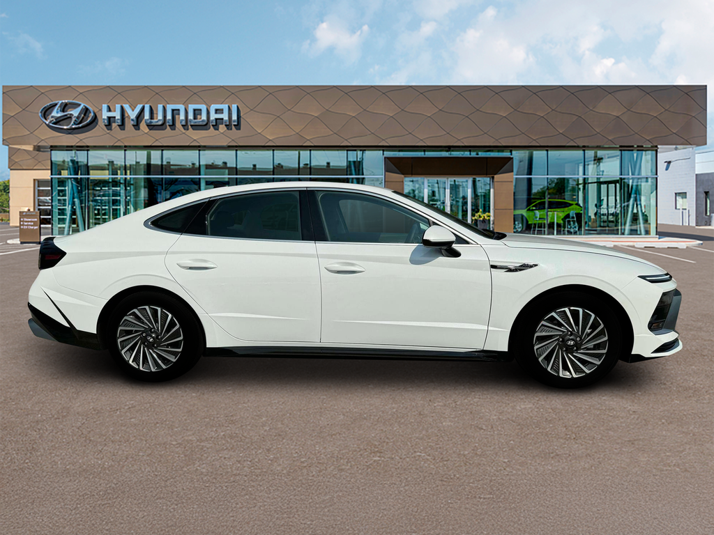 new 2025 Hyundai Sonata Hybrid car, priced at $30,774