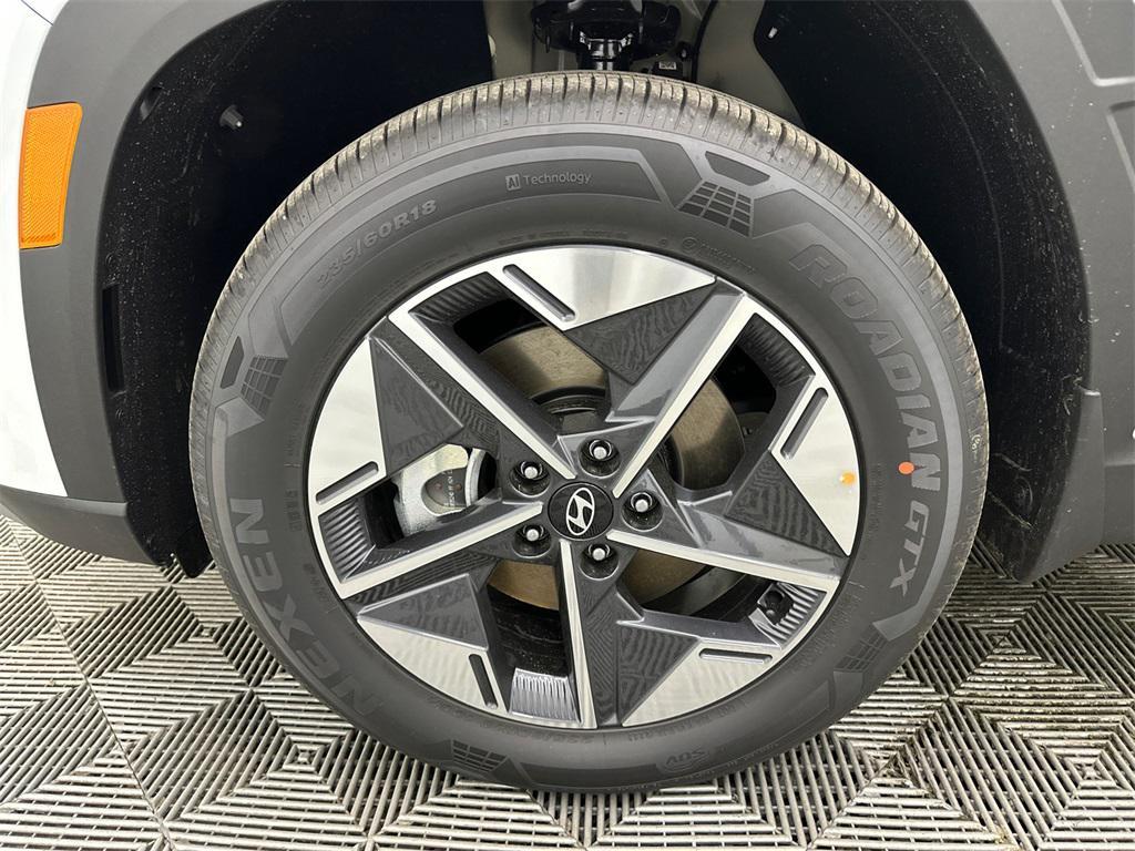 new 2025 Hyundai TUCSON Hybrid car, priced at $33,638