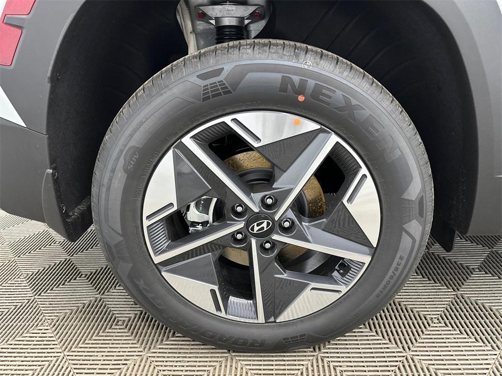 new 2025 Hyundai TUCSON Hybrid car, priced at $33,638