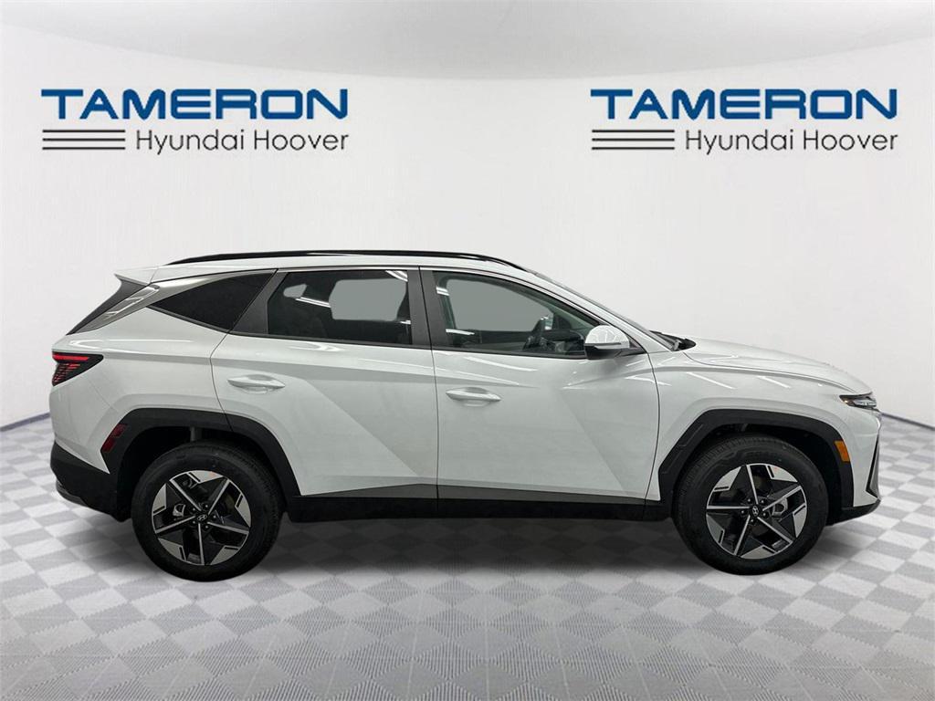 new 2025 Hyundai TUCSON Hybrid car, priced at $33,638